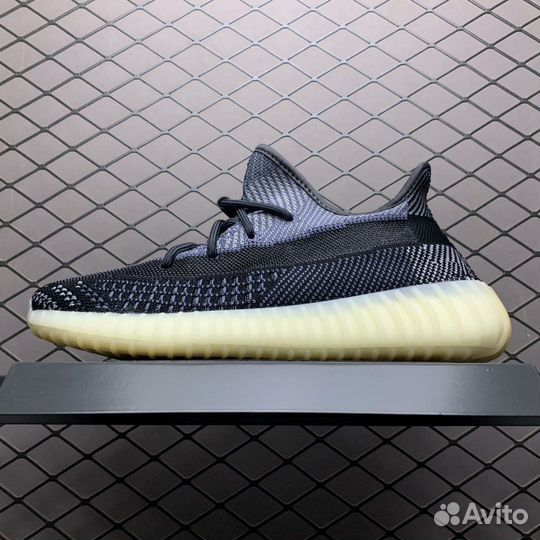 Кроссовки Adidas Yeezy Boost 350 v2 Carbon