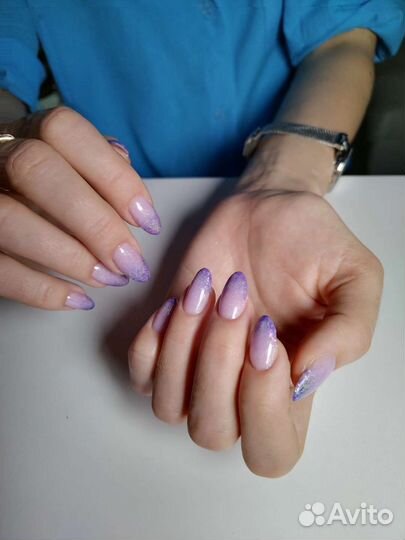 Модель на маникюр