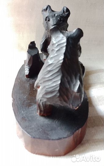 Медведи футболисты. Богородская резьба. СССР