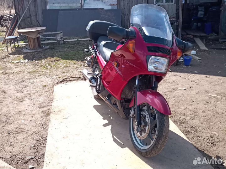 Кавасаки gtr 1000