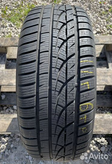 Hankook Winter I'Cept Evo 225/55 R17