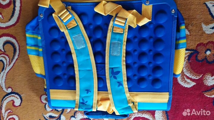 Рюкзак школьный