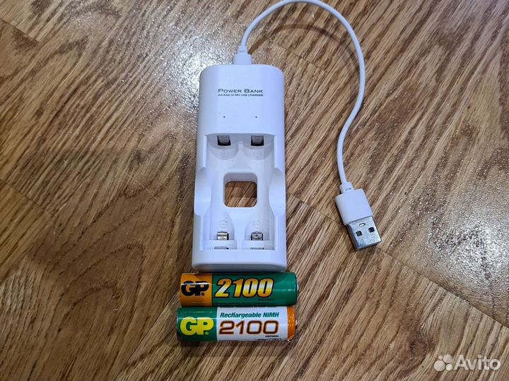 Зарядное устройство + 2 аккумулятора 2100mah