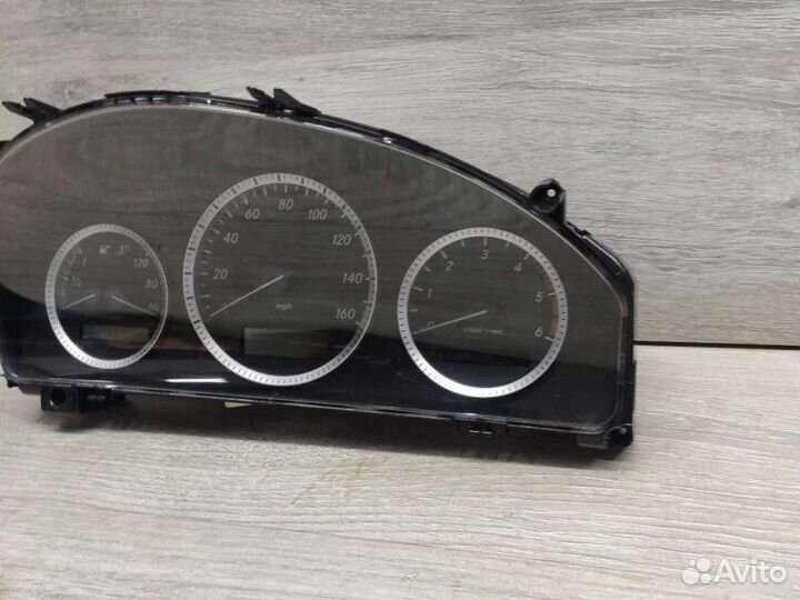 Щиток приборов Mercedes C W204