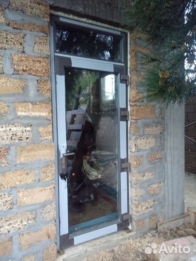 Дверь пластиковая