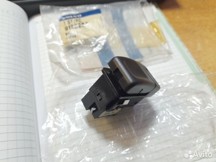 Volvo 850 Кнопка обогрева стекла Новая