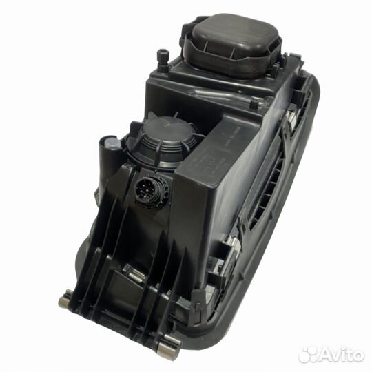 Фара в сборе правая универсальная с корректором с