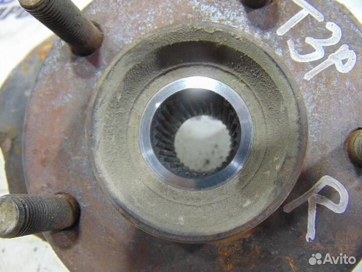 Кулак поворотный передний правый для Nissan X-Trai