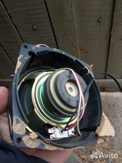 Сабуфер с пищалкой