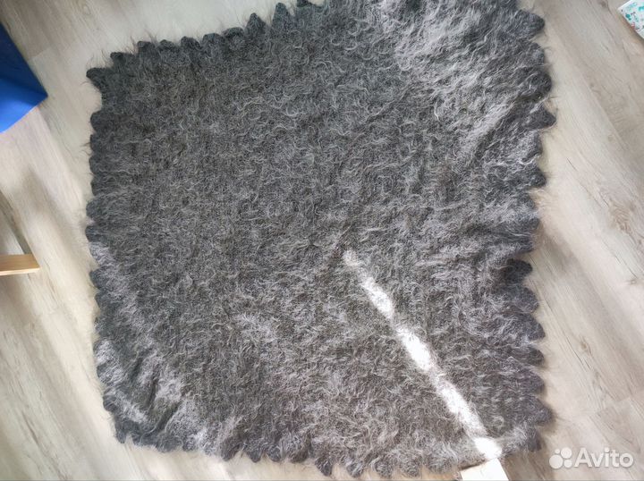 Пуховый платок новый