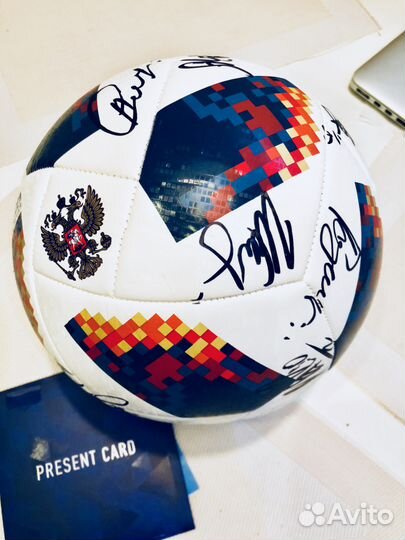 Мяч с автографами Сборной России чм 2018
