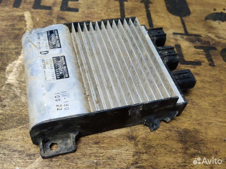 Блок управления форсунками Toyota LC200 2016г