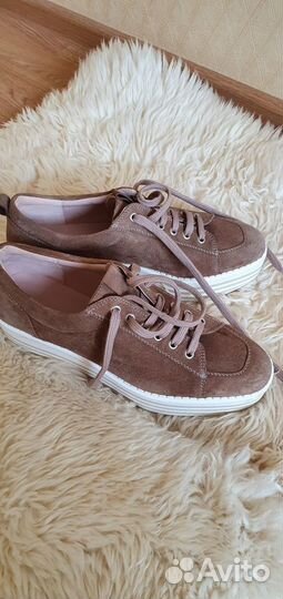 Новые полуботинки uterque 40 и на 40.5