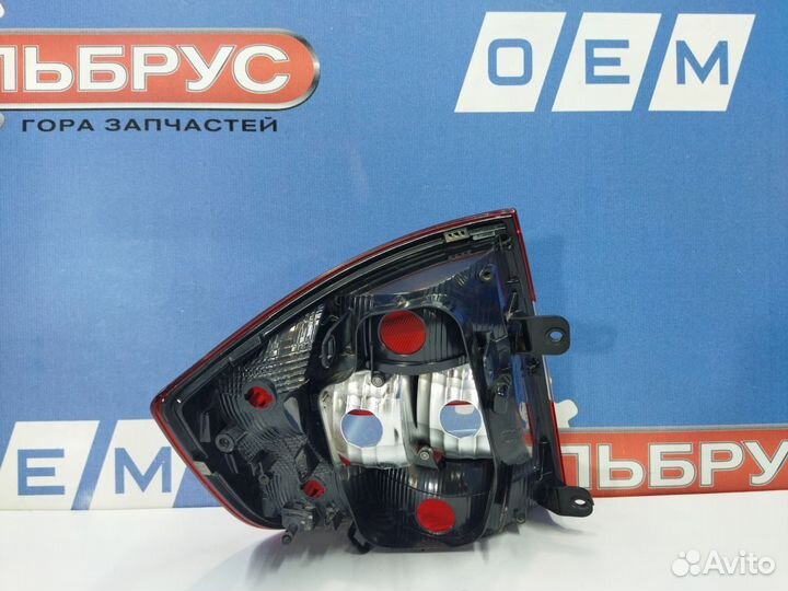 Фонарь правый Rapid