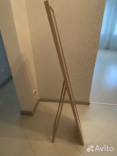 Зеркало напольное в деревянной раме