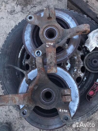 Кулак поворотный Mercedes Vito 638