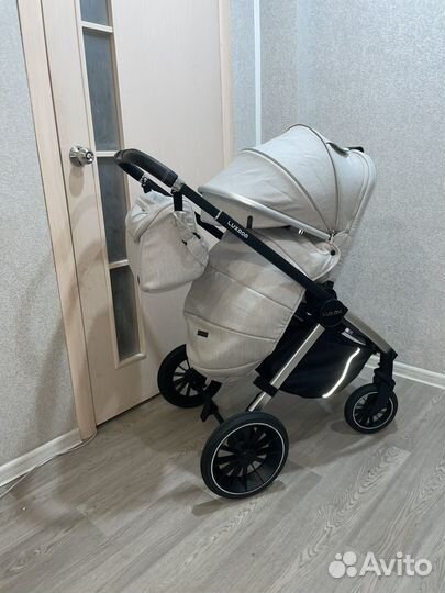 Коляска Luxmom 3 в 1 в идеальном состоянии