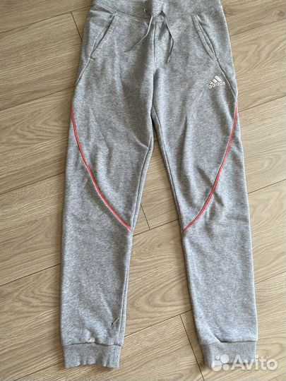 Спортивный костюм adidas для девочек