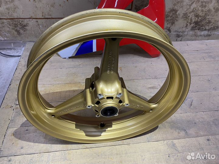 Диск переднего колеса CBR1000RR 08-12