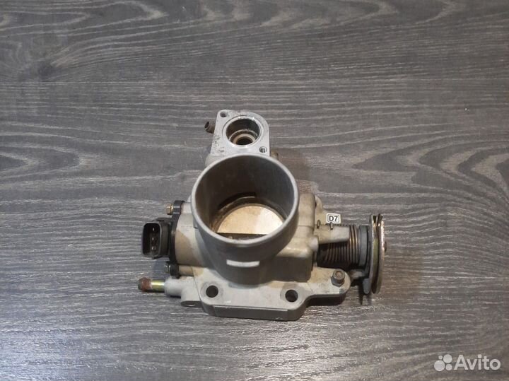 Дроссельная заслонка Mazda Capella FSN5A E9T06871