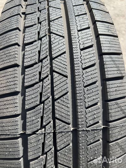 Sunwide Snowide 235/45 R17 138H