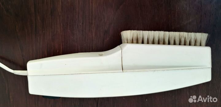 Электрощетка-пылесос Ветерок-3