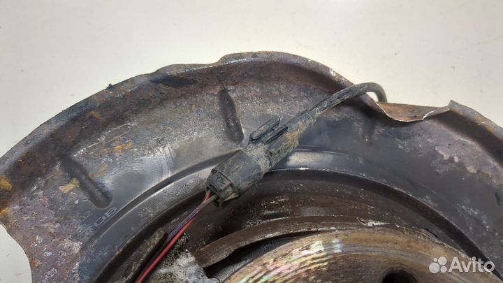 Ступица (кулак, цапфа) правая задняя Mercedes ML W164