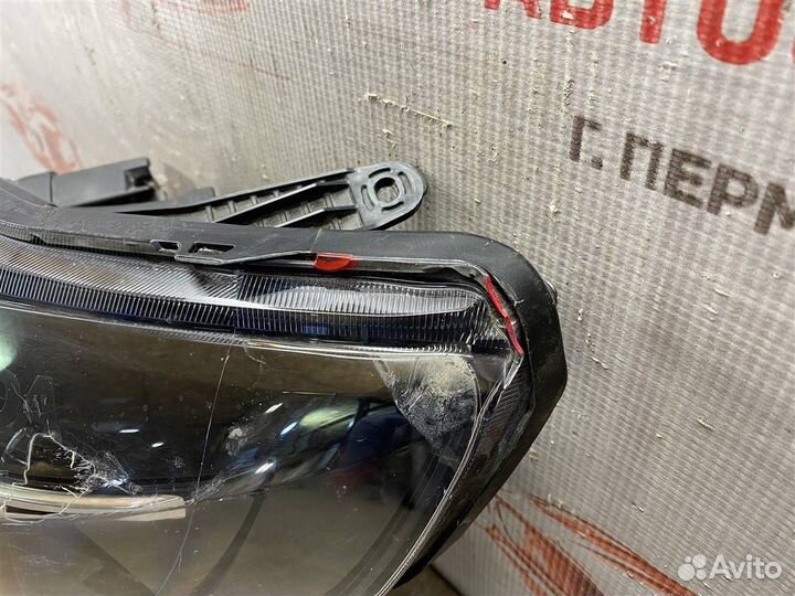 Фара левая LADA Vesta