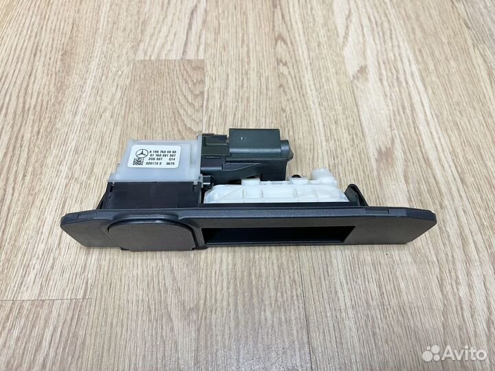 Pучка открывания крышки бaгажника Меrсedеs W166
