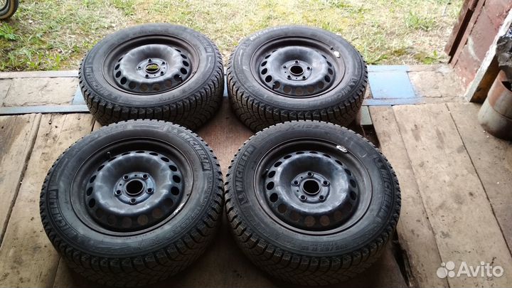 Michelin X-Ice North 195/65 R15