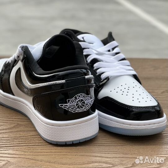 Кроссовки Nike Air Jordan 1 Low Concord