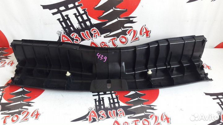 Обшивка багажника Toyota Ractis NSP120 1NR-FE 2012