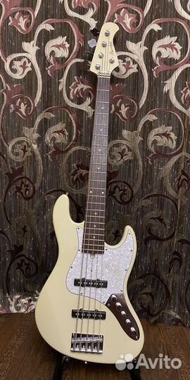Бас гитара bacchus WJB5