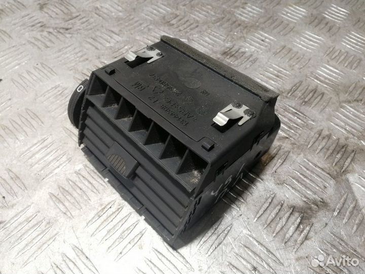 Дефлектор воздушный Opel Zafira B