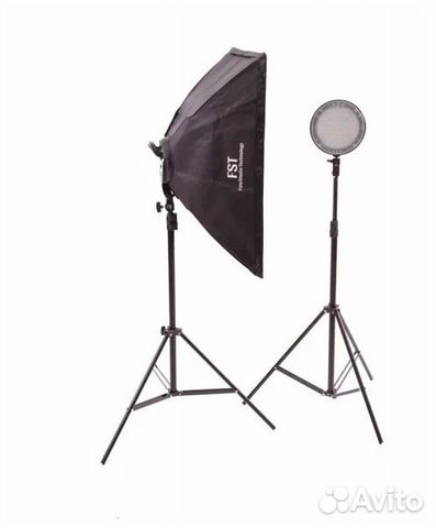 FST LED-1682RGB Светодиодный RGB прожектор