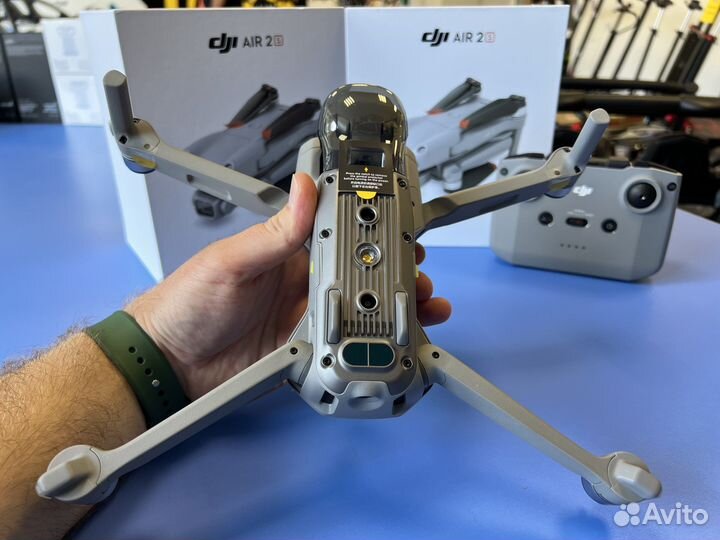Квадрокоптер DJI Air 2S
