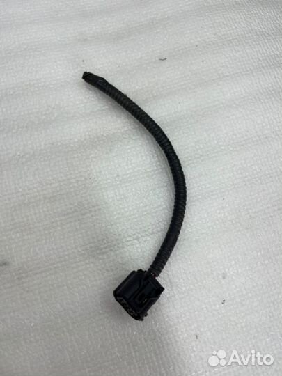 Штекер дистроника передний Toyota Camry V70/V75