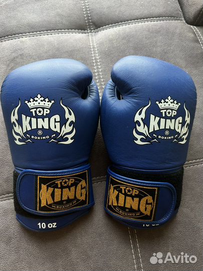 Боксерские перчатки 10 новые