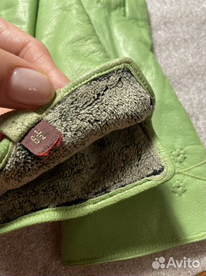 Кожаные перчатки