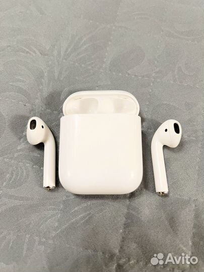 Airpods 1
