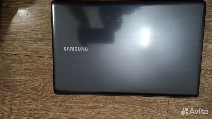 Разборка ноутбука Samsung 355V5X