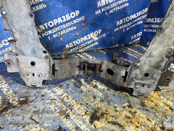 Передний подрамник Renault Symbol седан 2008