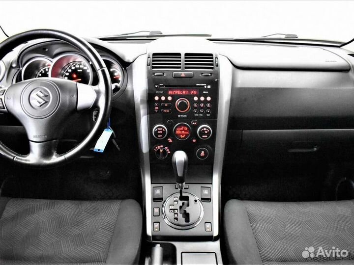 Suzuki Grand Vitara 2.4 AT, 2014, 98 900 км