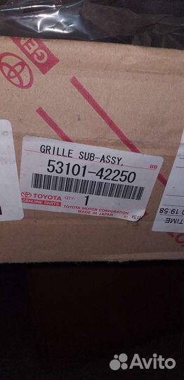 Решетка радиатора RAV 4