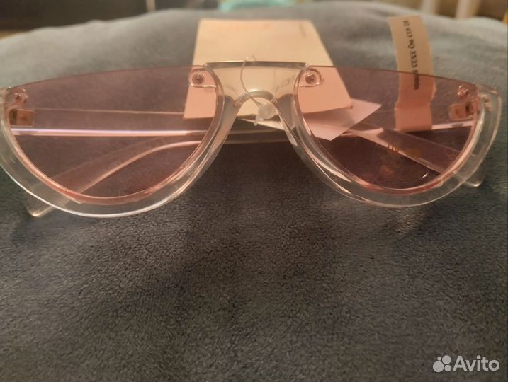 Солнцезащитные очки женские