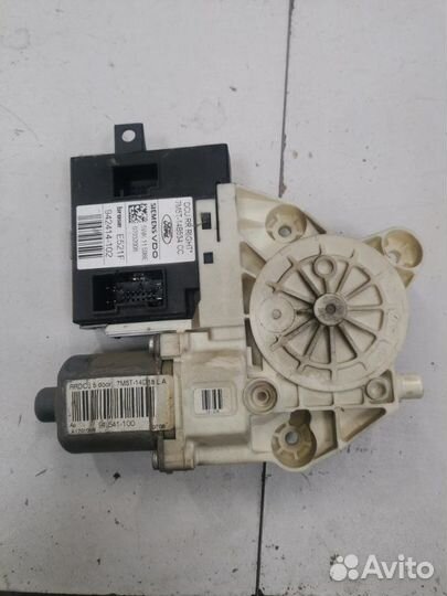 Мотор стеклоподъемника задний правый Ford Focus 2