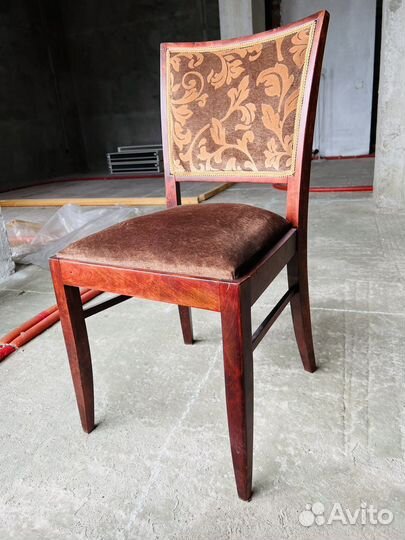 Набор антикварной, старинной мебели, стол и стулья