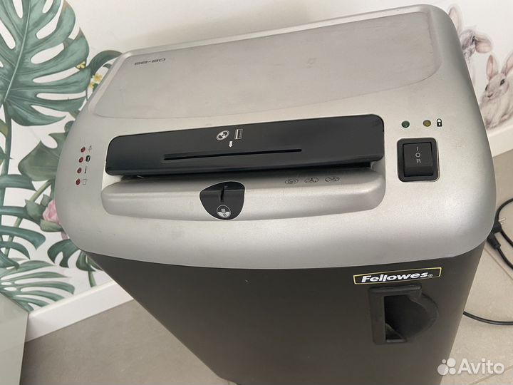 Уничтожитель Fellowes Шредер SB-80