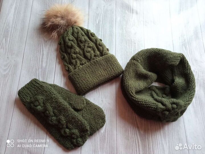 Шапка, снуд и варежки