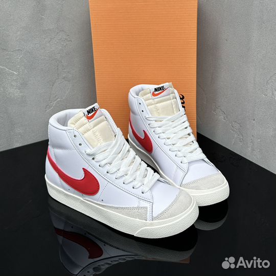 Кеды Nike Blazer Mid '77 Vintage “Habanero Red”